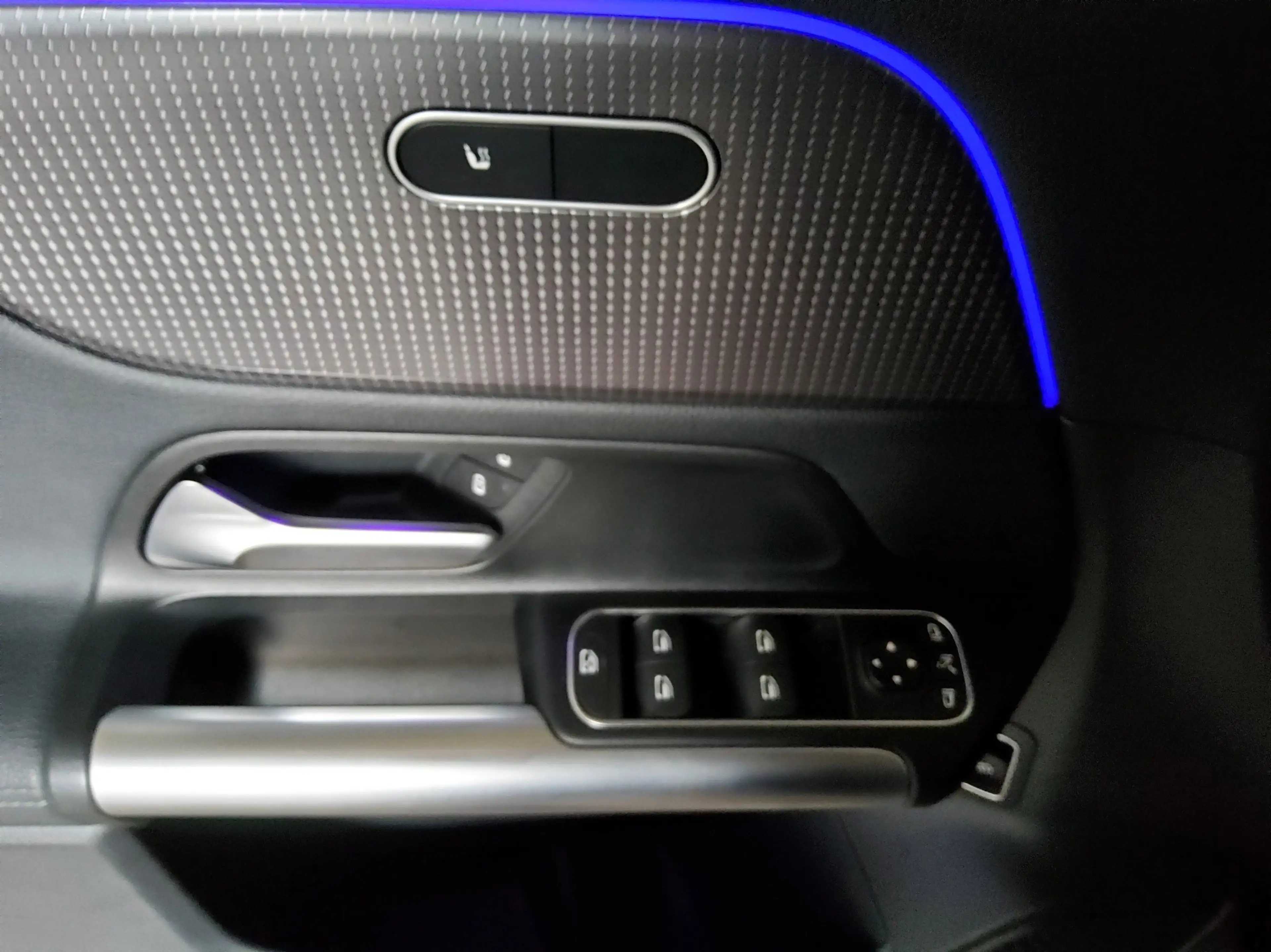 Mercedes-Benz EQA 250 Night T-Leder Navi LED PDC Distr. — photo 10
