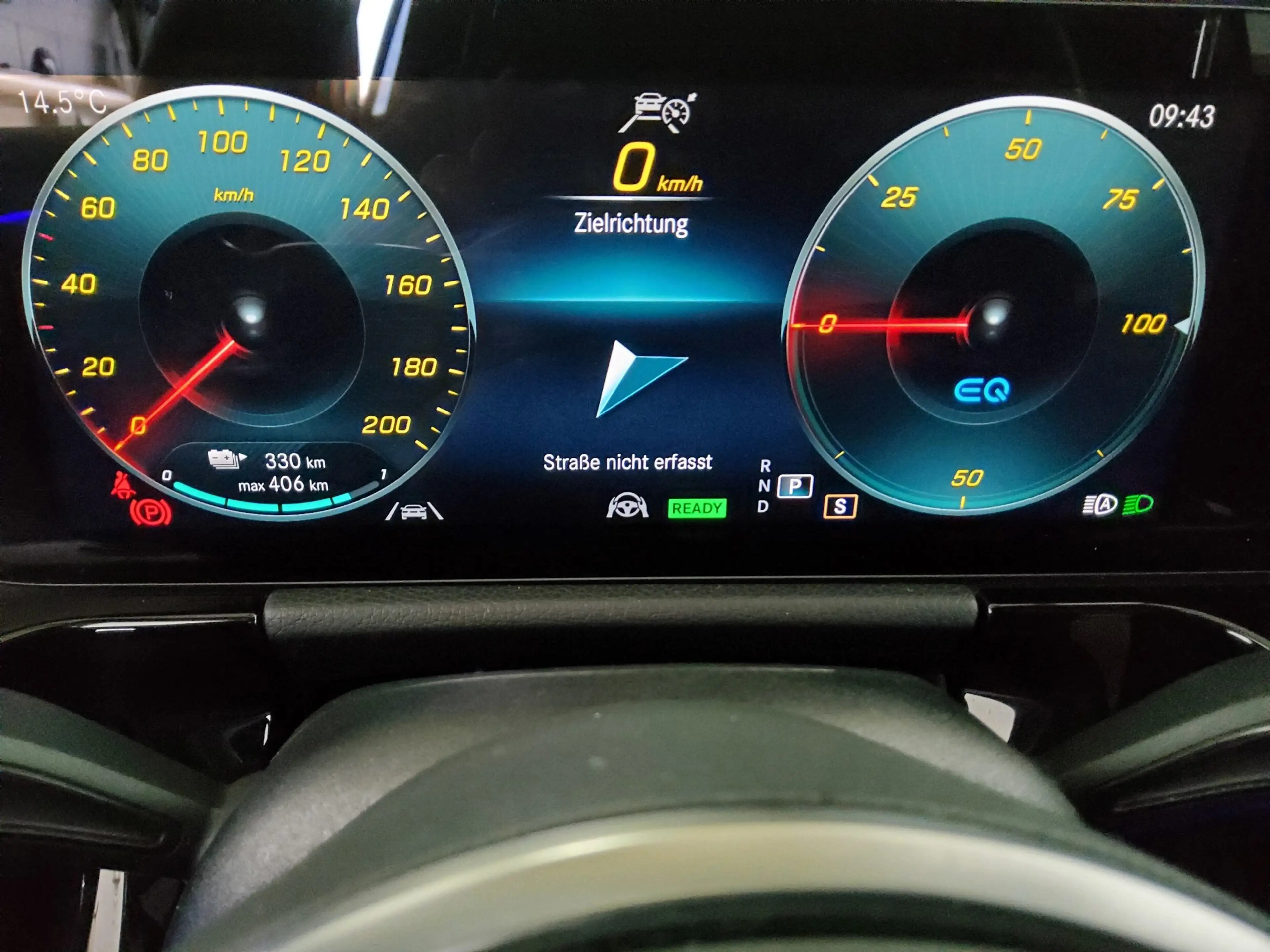 Mercedes-Benz EQA 250 Night T-Leder Navi LED PDC Distr. — photo 8