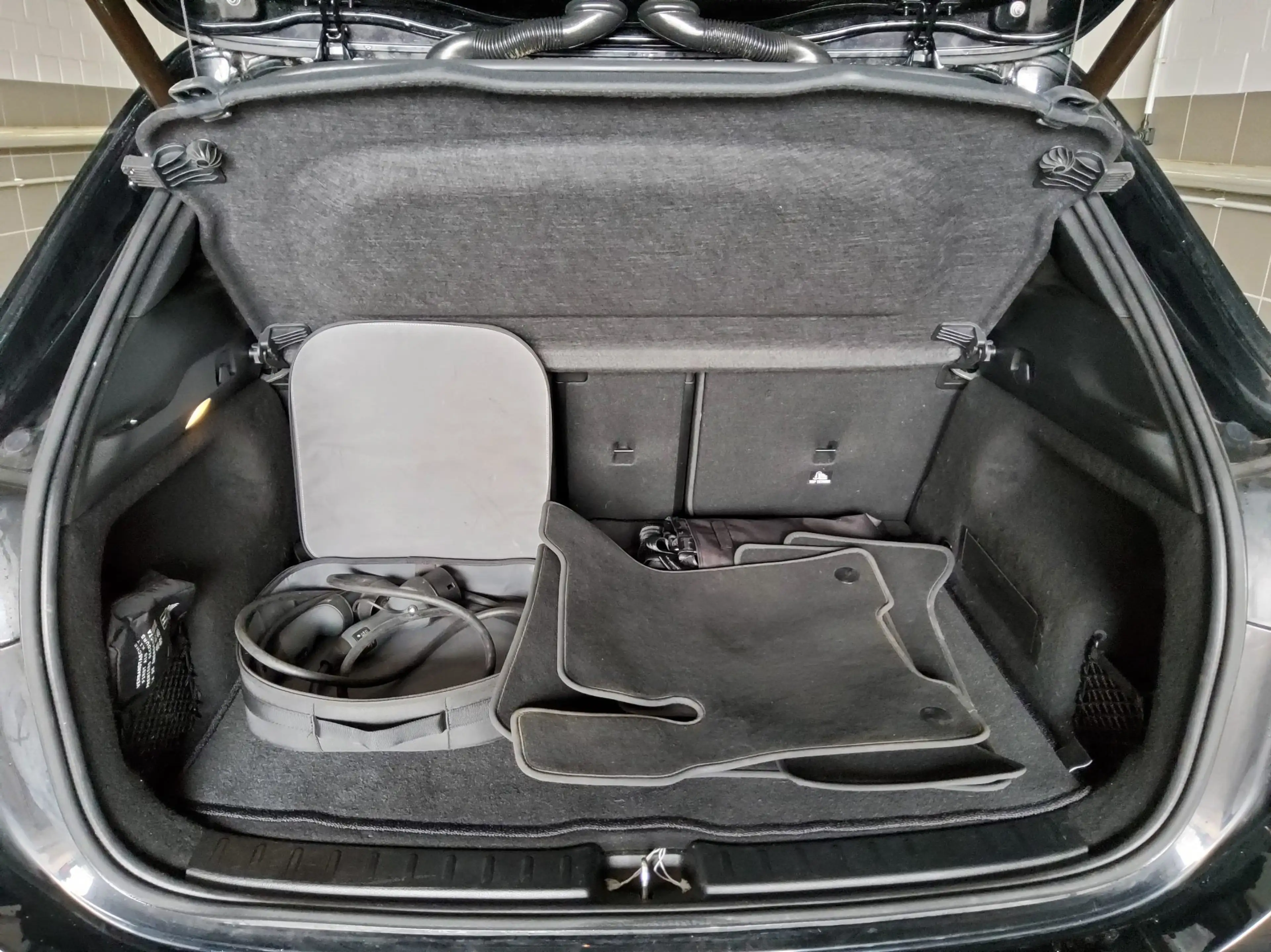 Mercedes-Benz EQA 250 Night T-Leder Navi LED PDC Distr. — photo 12