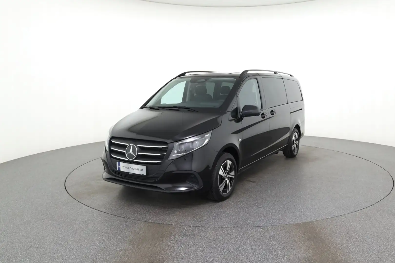 Mercedes-Benz Vito 124 CDI Kombi 4x4 SELECT Lang AHK 2,5t 8Sitze Schwarz - 1