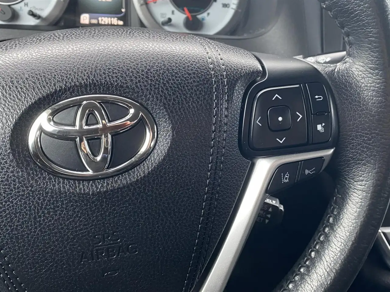 Toyota Sienna снимка Toyota Sienna