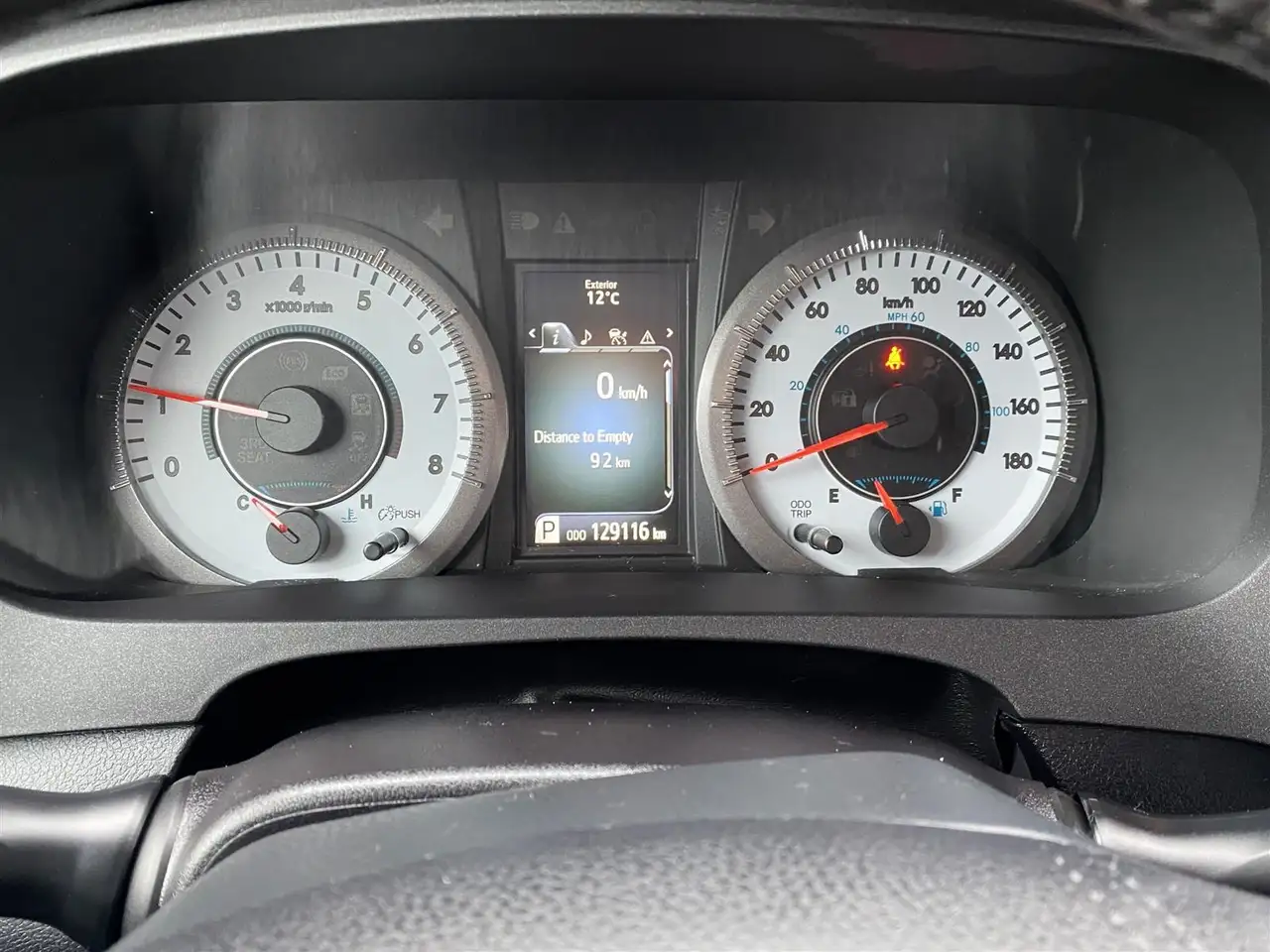 Toyota Sienna снимка Toyota Sienna