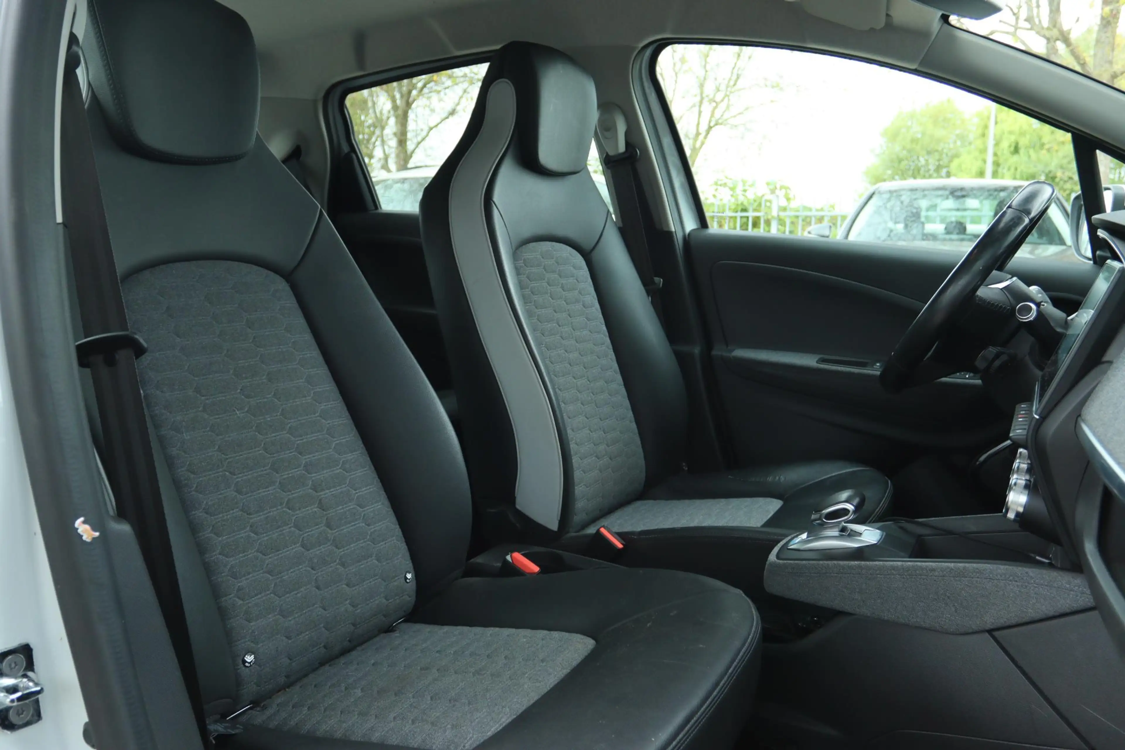 Renault ZOE R135 INTENS 52 KWH SOH 93.8% | KOOPACCU | CARPLAY — photo 4