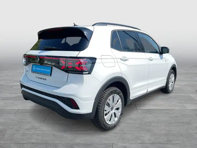 Volkswagen T-Cross view 5