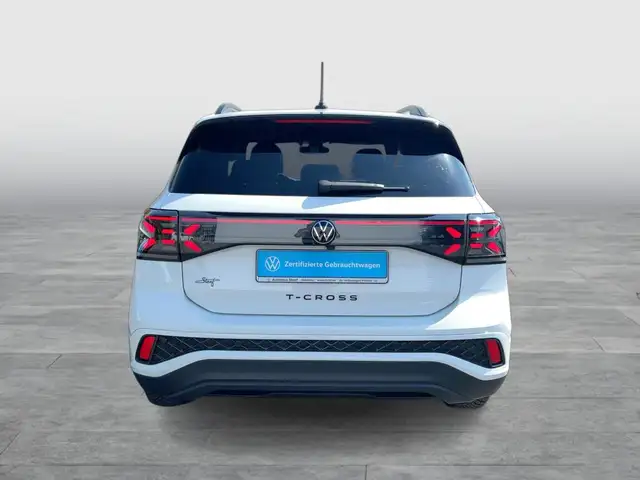Volkswagen T-Cross view 4