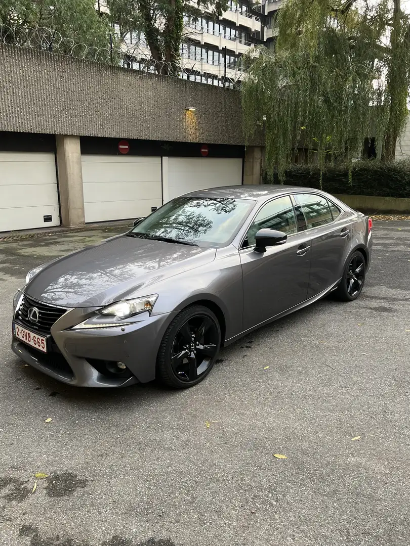 Lexus IS 300 Šedá - 2