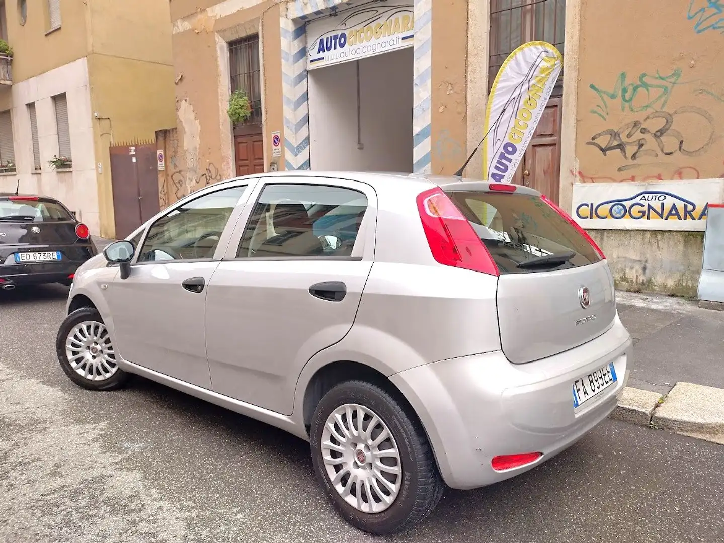Fiat Punto 1.2 Street OK NEOPATENTATI Gümüş rengi - 2