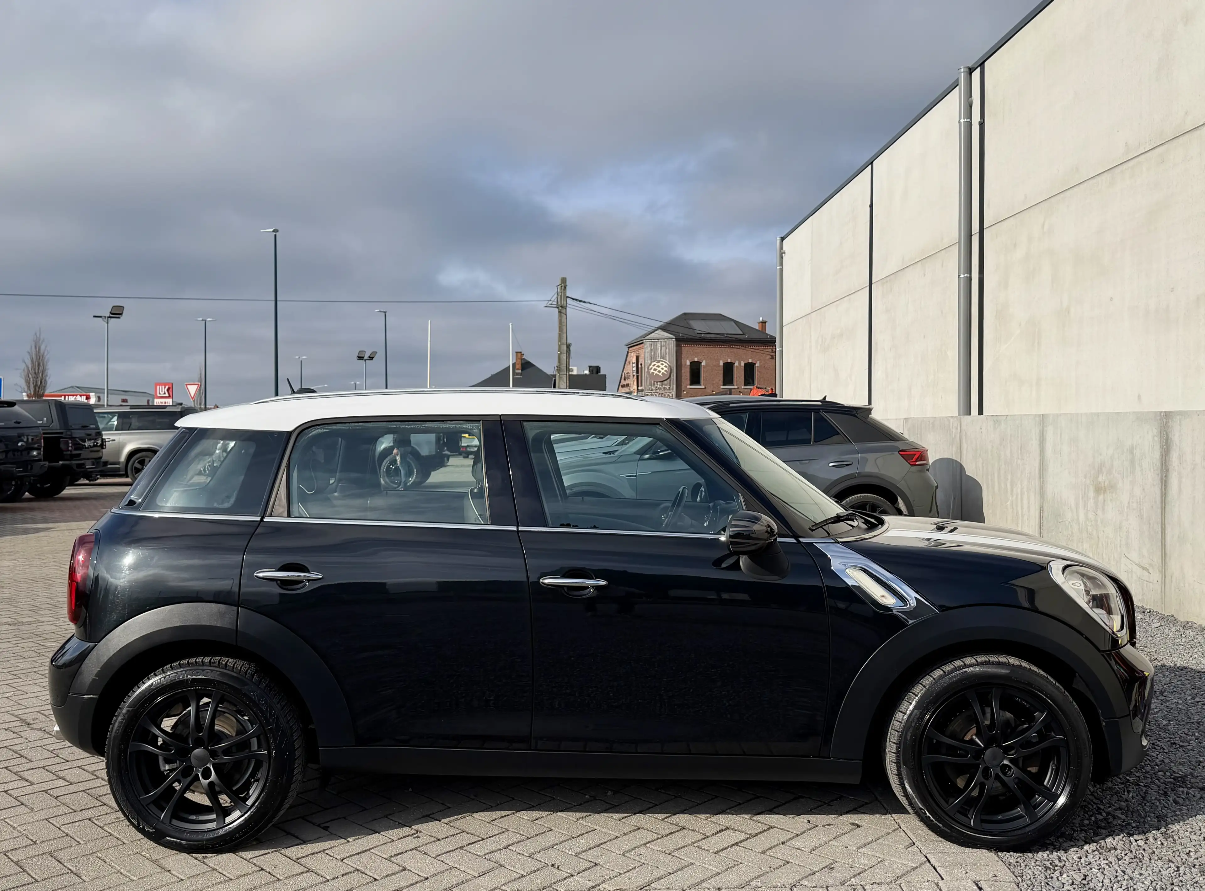 MINI Cooper D Countryman Mini Countryman 1.6 D Cooper DPF — photo 11