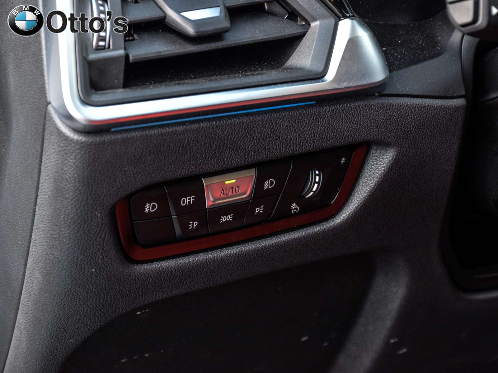 2022 BMW 3 Series xDrive Sedan thumb 60