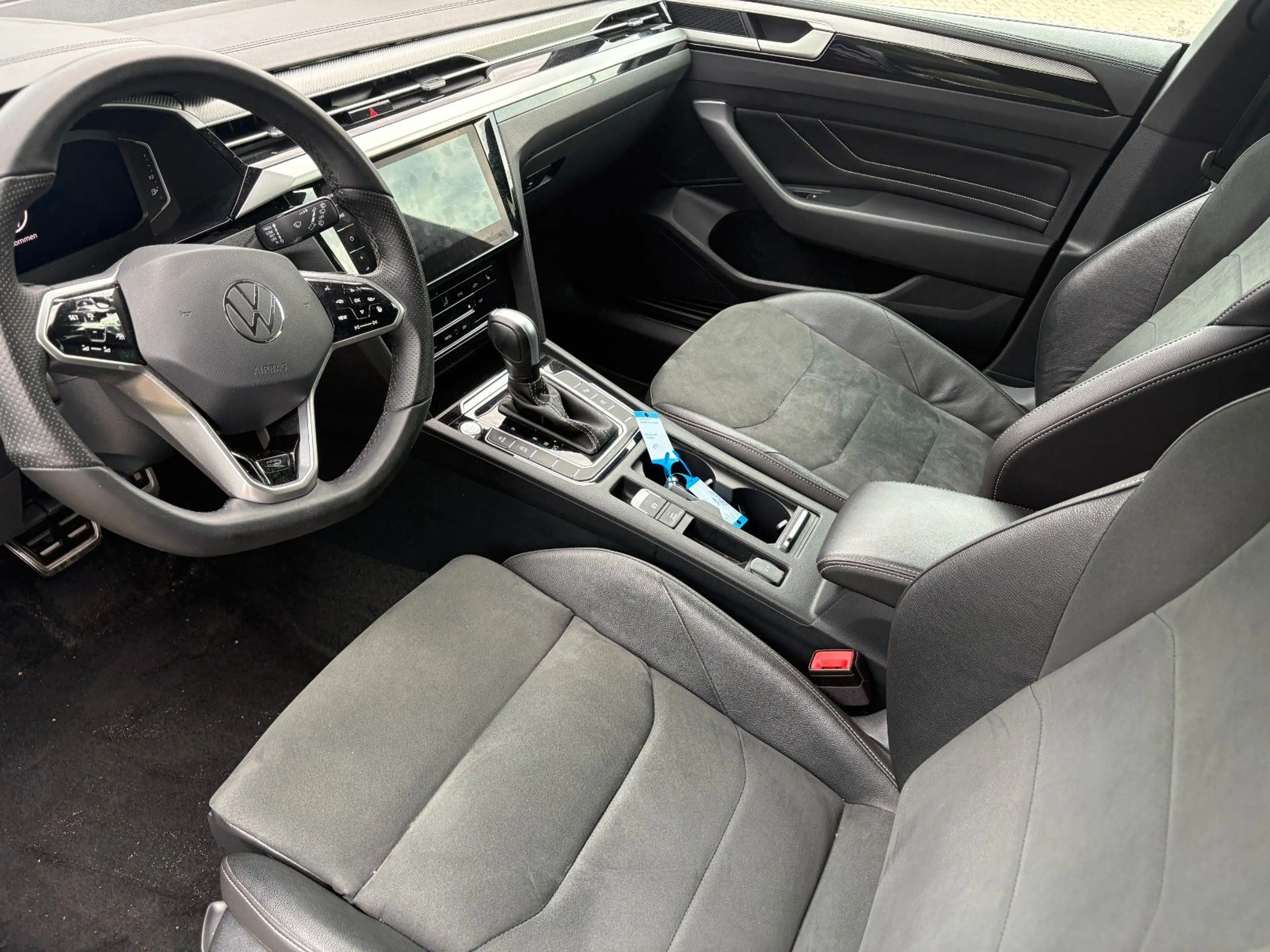 Volkswagen Arteon Shooting Brake R-Line 2.0TDI DSG SHZ LED — photo 9