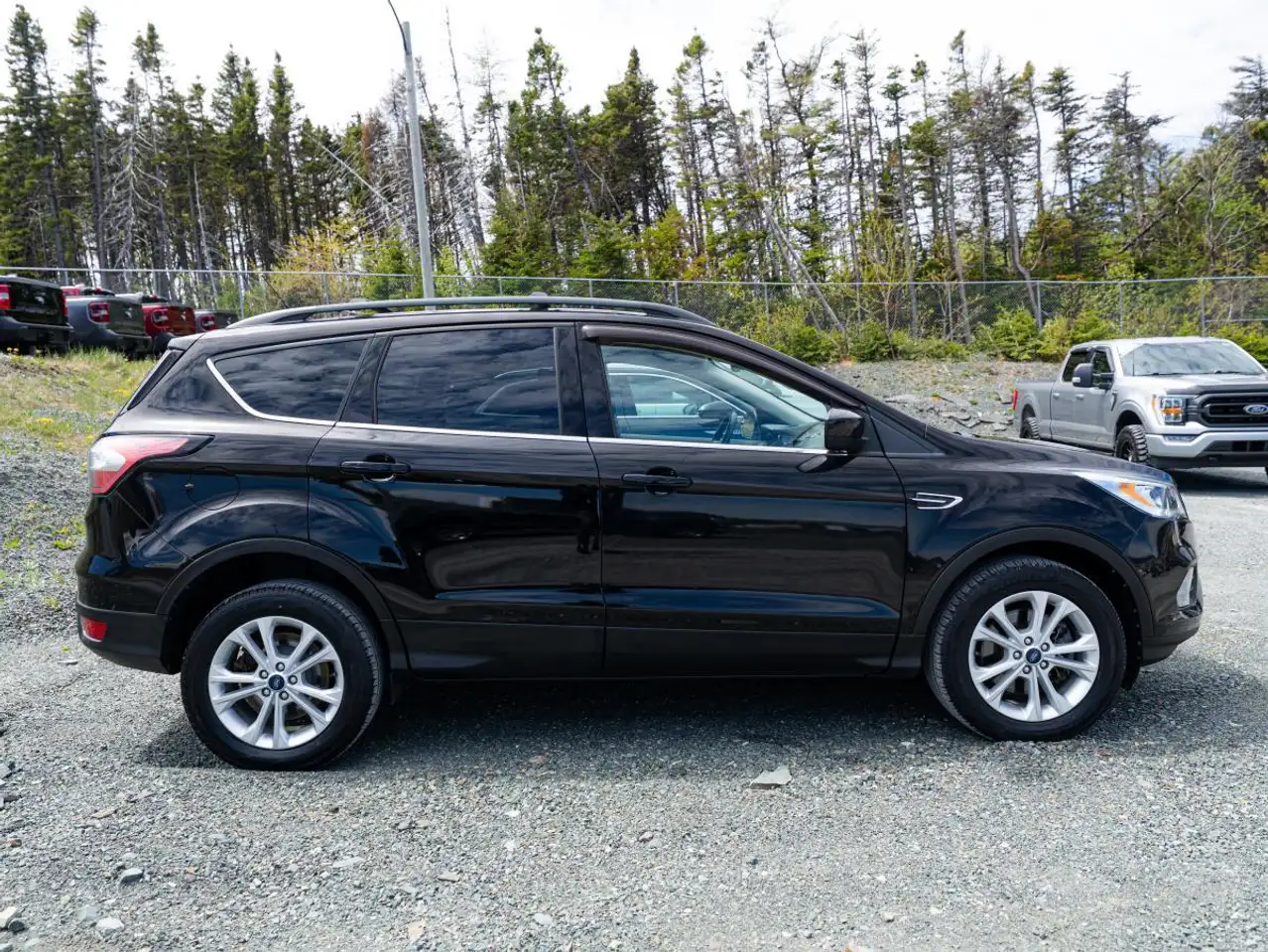 Ford Escape photo Ford Escape