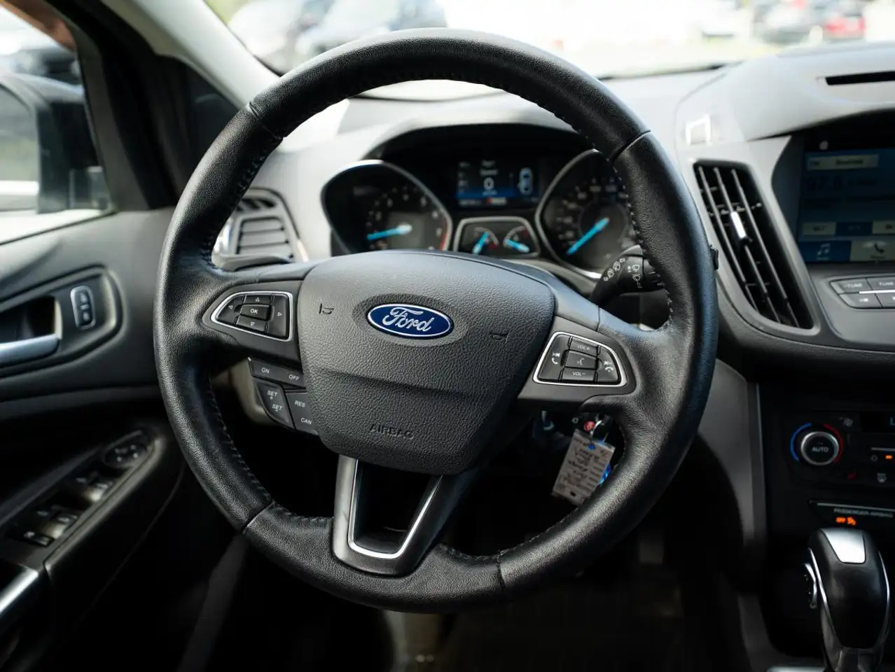 Ford Escape photo Ford Escape
