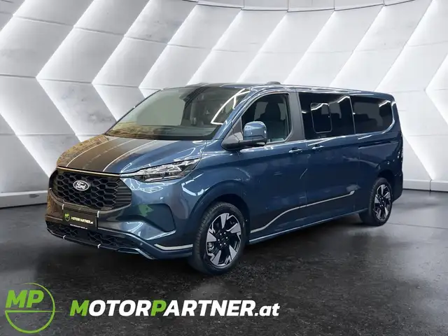 Ford Tourneo Custom L2 Sport | PHEV | Bus 8-Sitze | Sofort verfügbar
