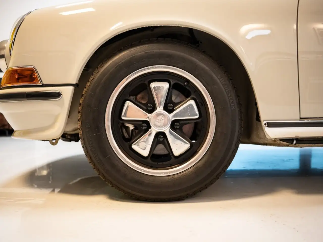 Porsche 911 2.4 S, foto 10