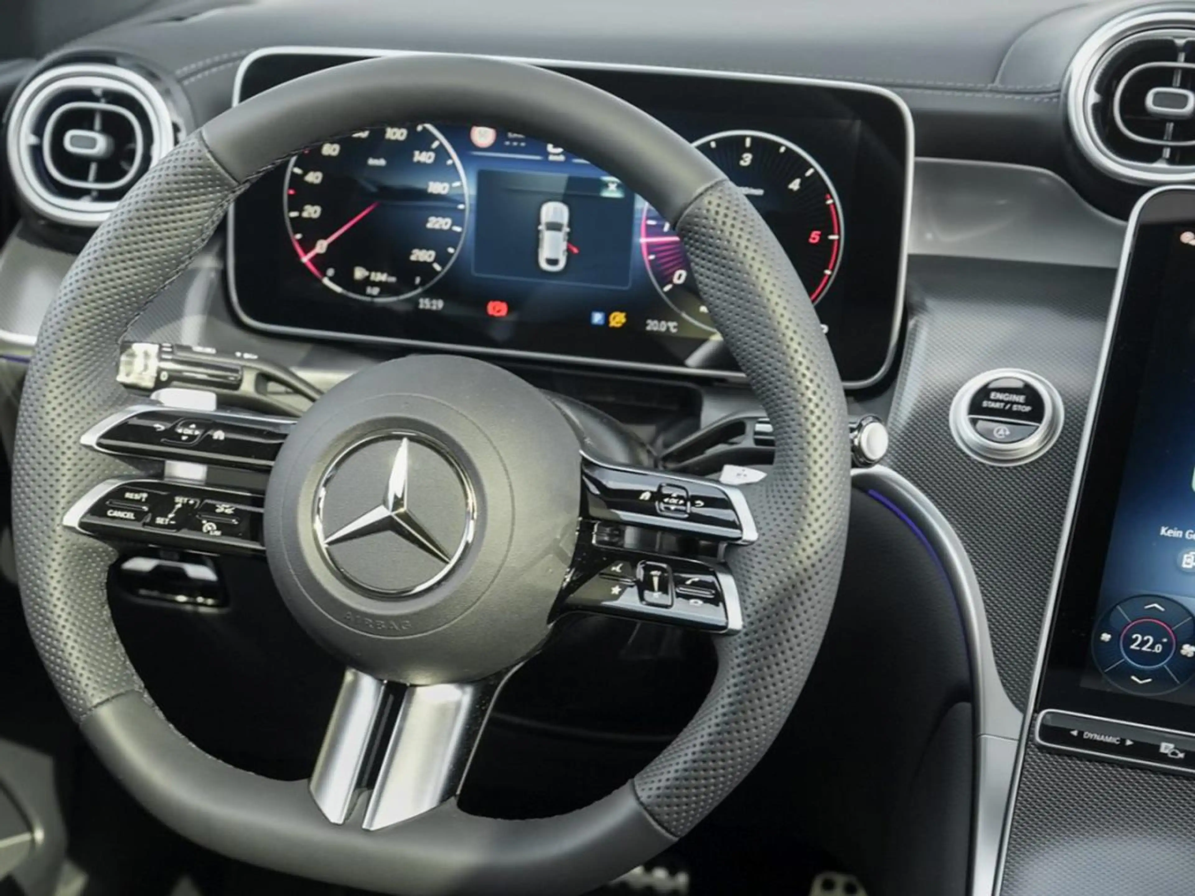 Mercedes-Benz GLC 220 d 4M Coupé AMG Panorama Distronic AHK — photo 8