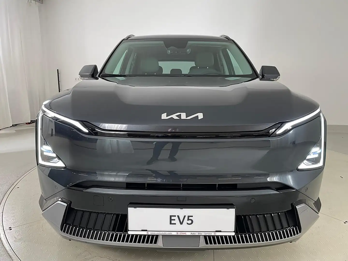 Kia EV5 /1ST EDITION/81,4KWH/AT/FWD/216/MY26|Auto Stahl... Grau - 2