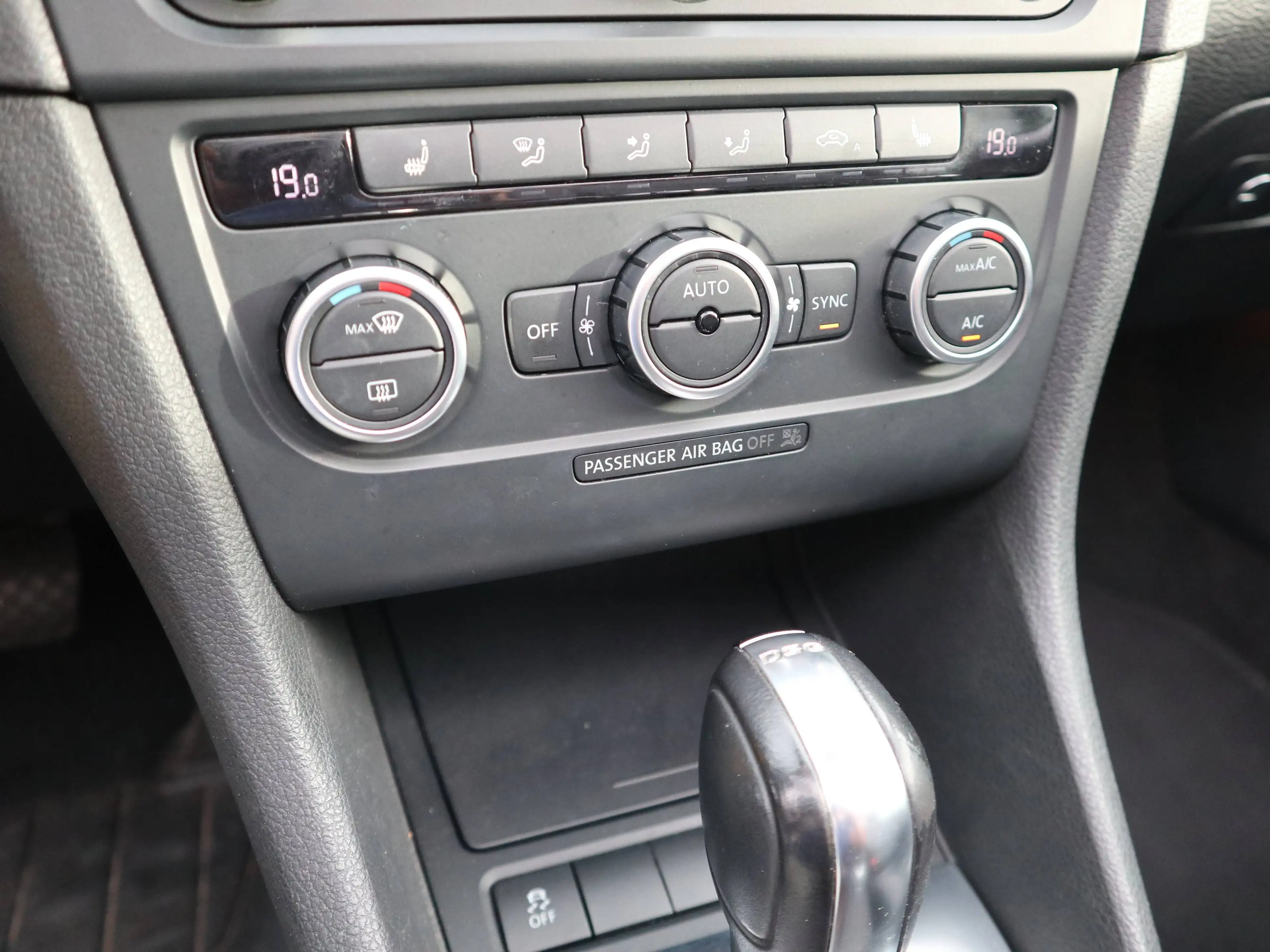 Volkswagen Golf Cabriolet DSG Navi Leder SHZ StaHz Bi-Xenon PDC Freisprech. — photo 10