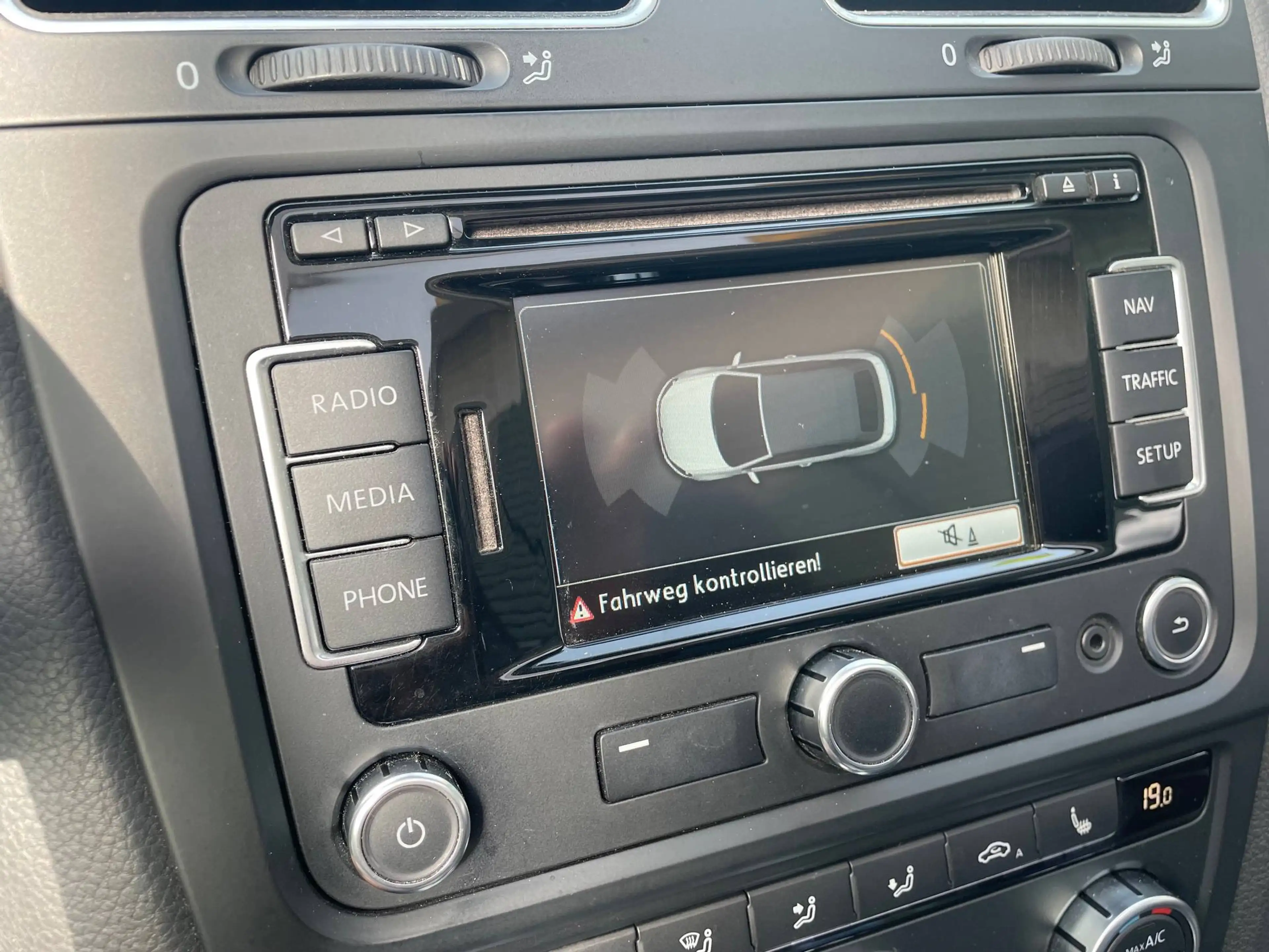 Volkswagen Golf Cabriolet DSG Navi Leder SHZ StaHz Bi-Xenon PDC Freisprech. — photo 15