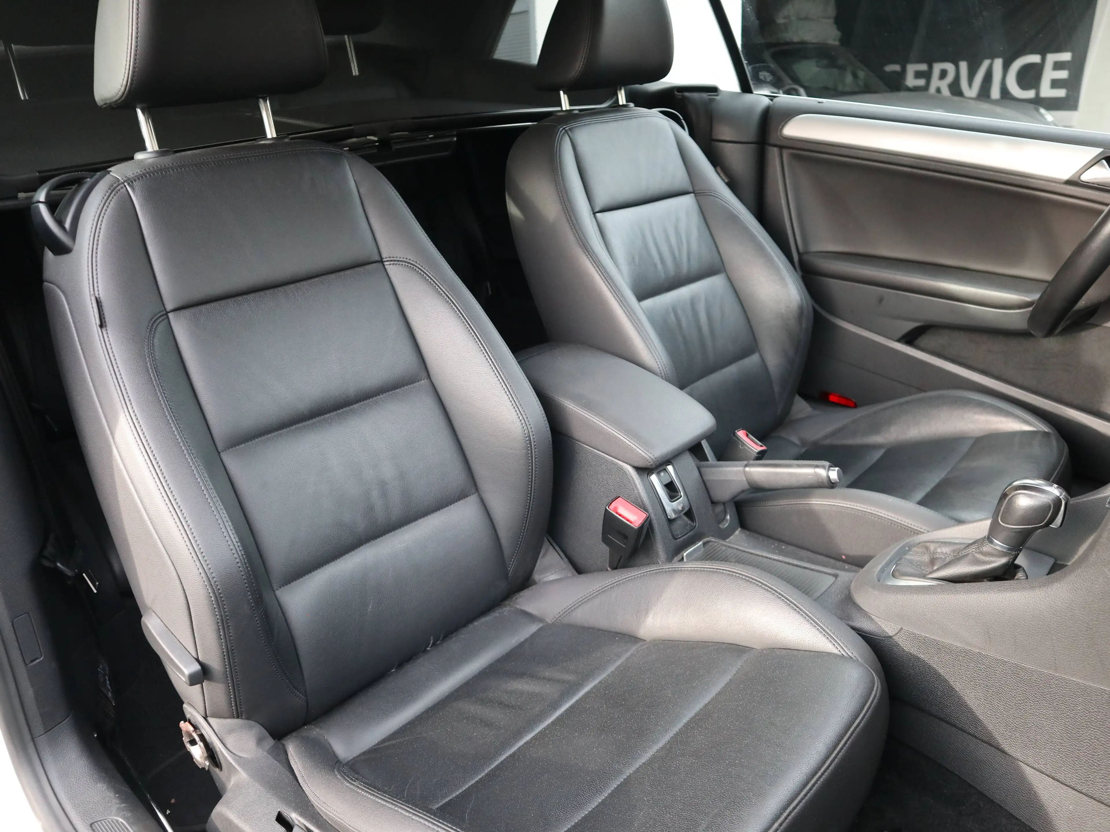 Volkswagen Golf Cabriolet DSG Navi Leder SHZ StaHz Bi-Xenon PDC Freisprech. — photo 12