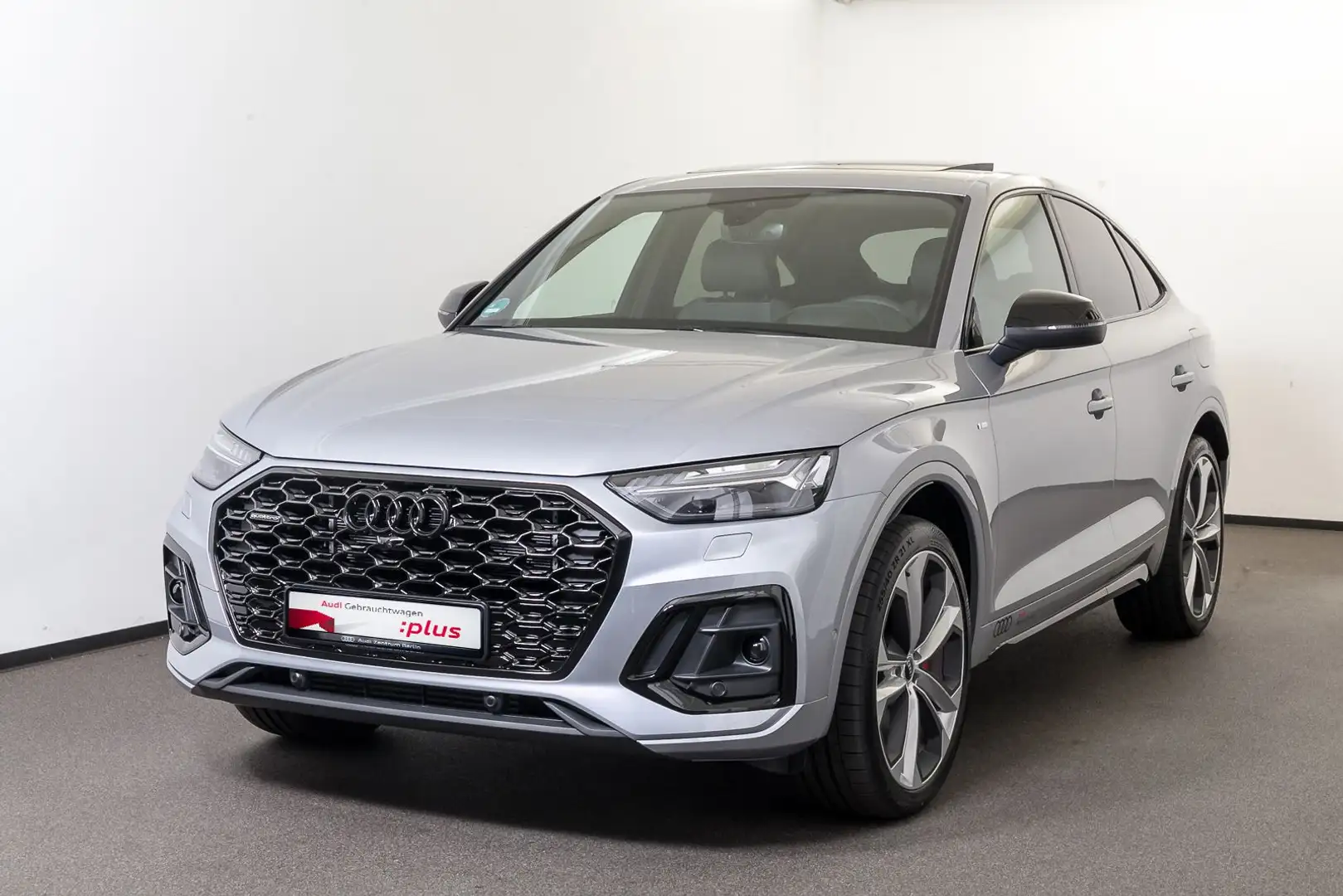 Audi Q5 S line 55 TFSI e qu. S tronic Silber - 2