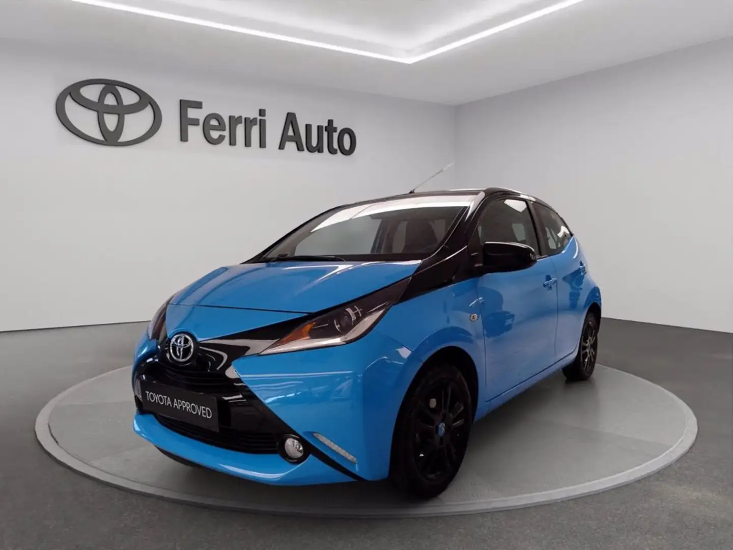 Toyota Aygo 5p 1.0 x-cite Blu/Azzurro - 1