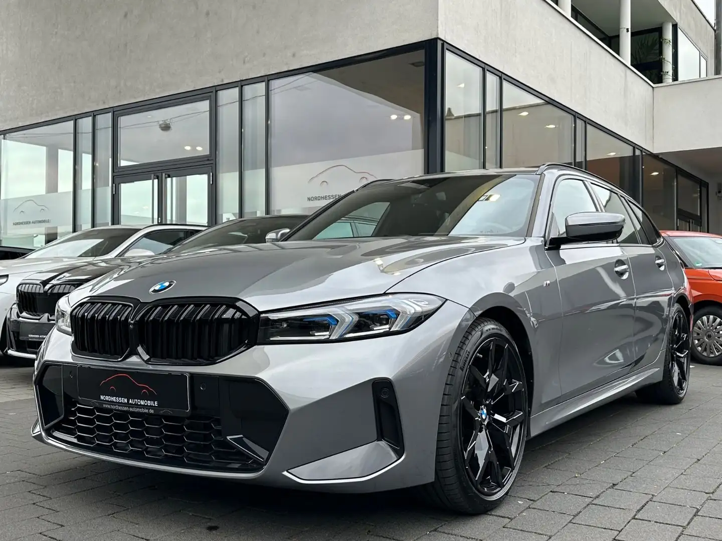 BMW 320 d Touring M Sport | 360° | Head-Up | 19 Zoll Gris - 1