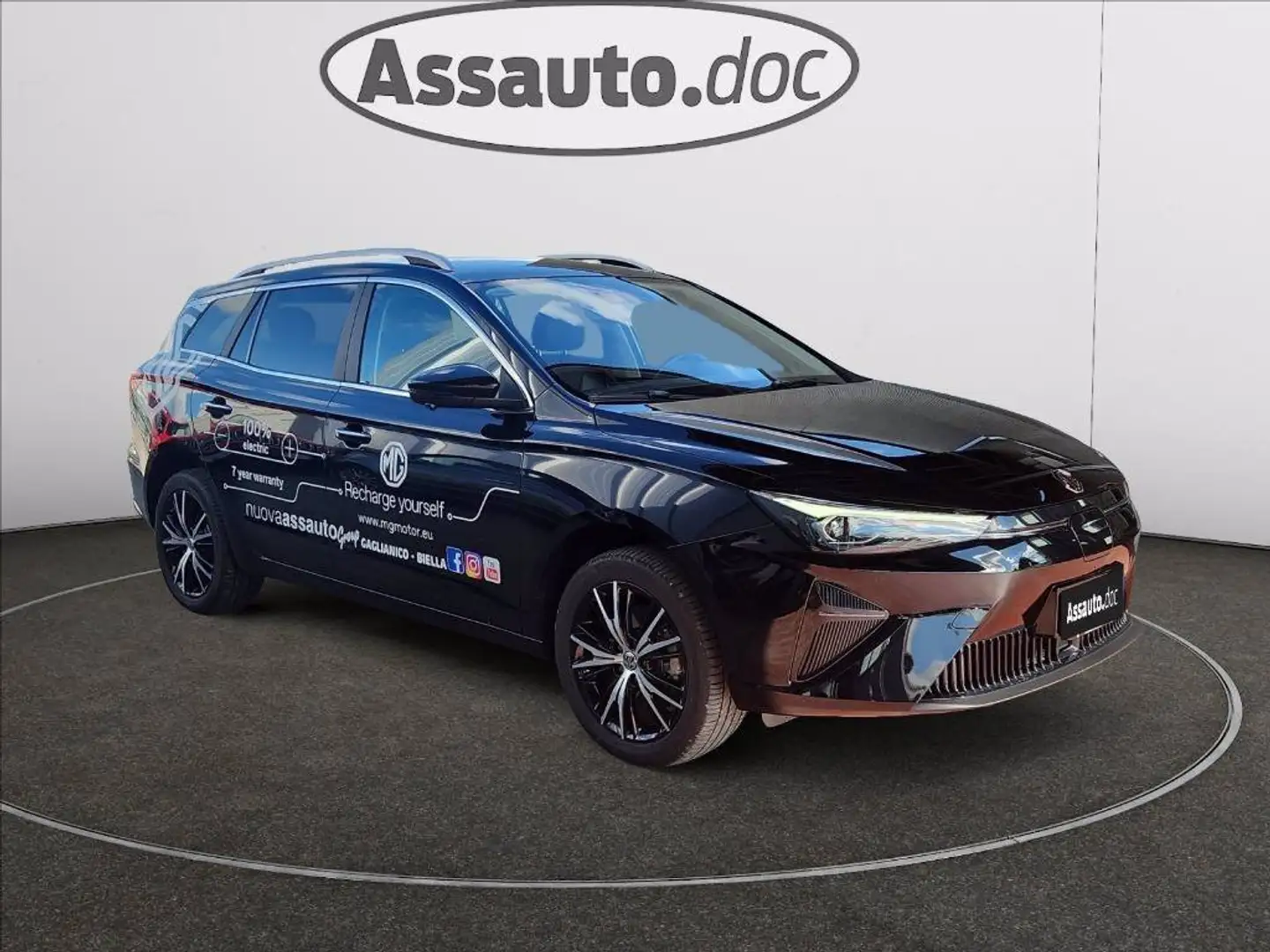 MG MG5 Luxury Long Range Negru - 1