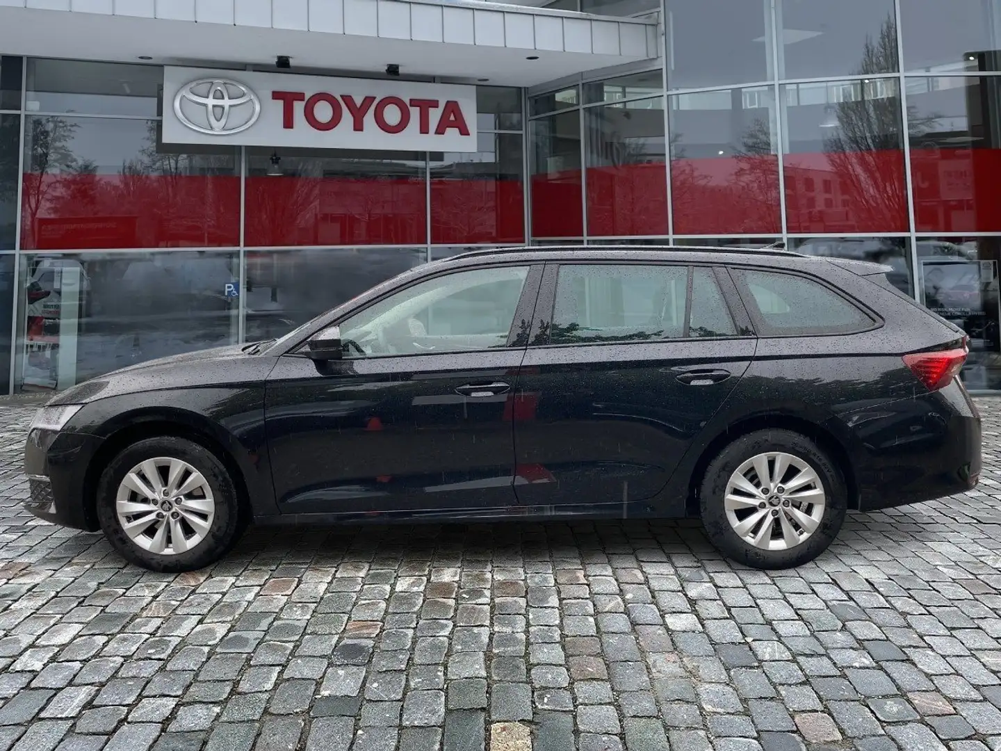 Skoda Octavia Combi 1.5 TSI mHEV W Selection Zwart - 2