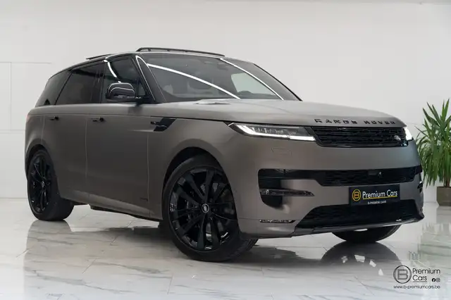 Land Rover Range Rover Sport view 6