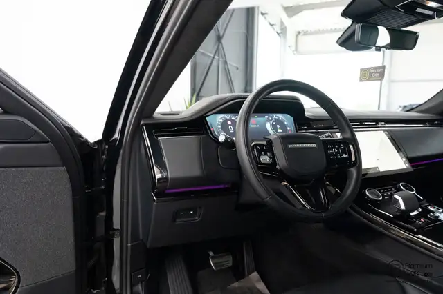 Land Rover Range Rover Sport view 9