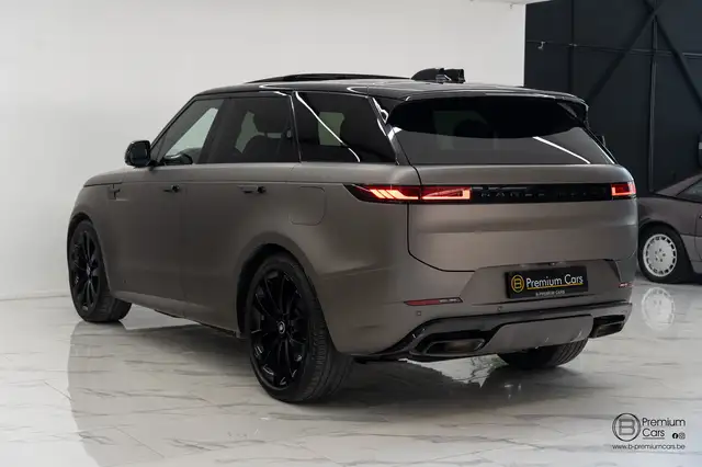 Land Rover Range Rover Sport view 14