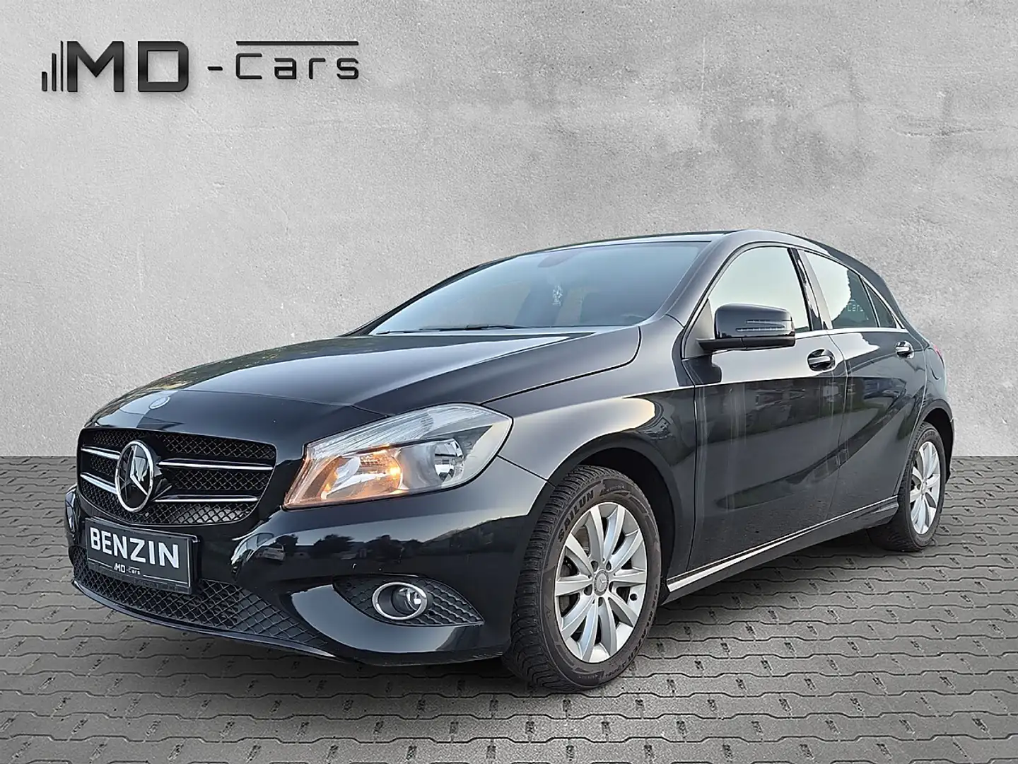 Mercedes-Benz A 180 BlueEfficiency Schwarz - 1