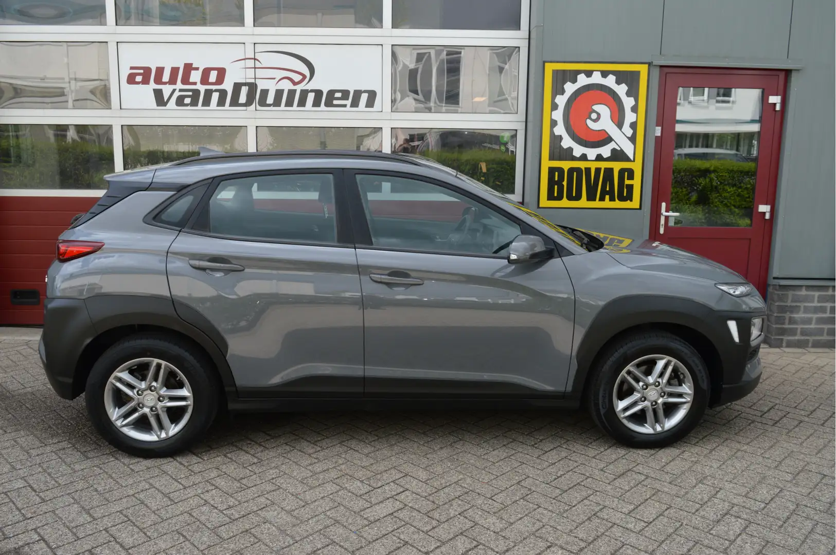 Hyundai KONA 1.0 T-GDI Comfort O.a: Camera, Carplay, DAB, Clima Gris - 2