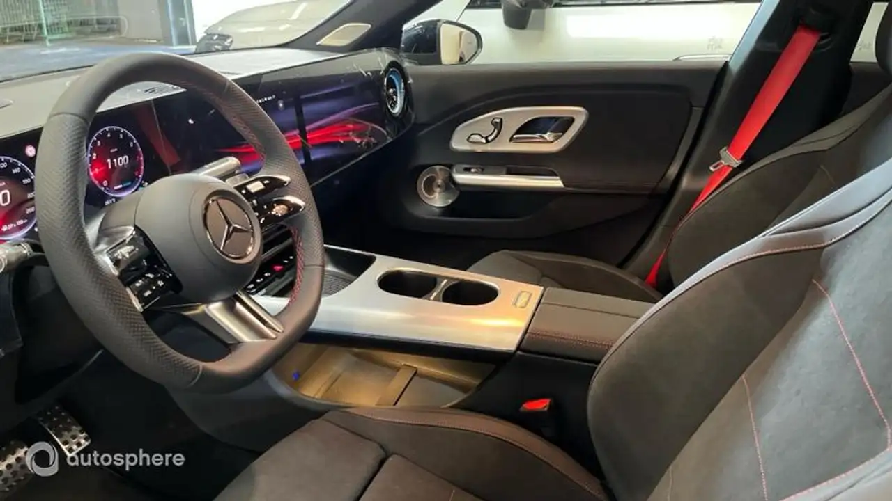 Mercedes-Benz CLA 2026 — фото 12