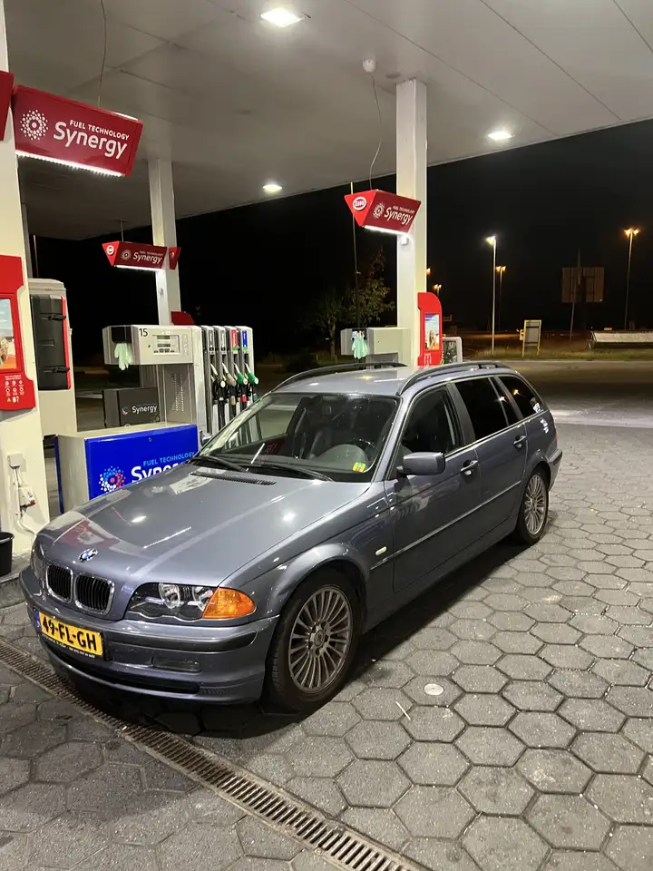BMW 318