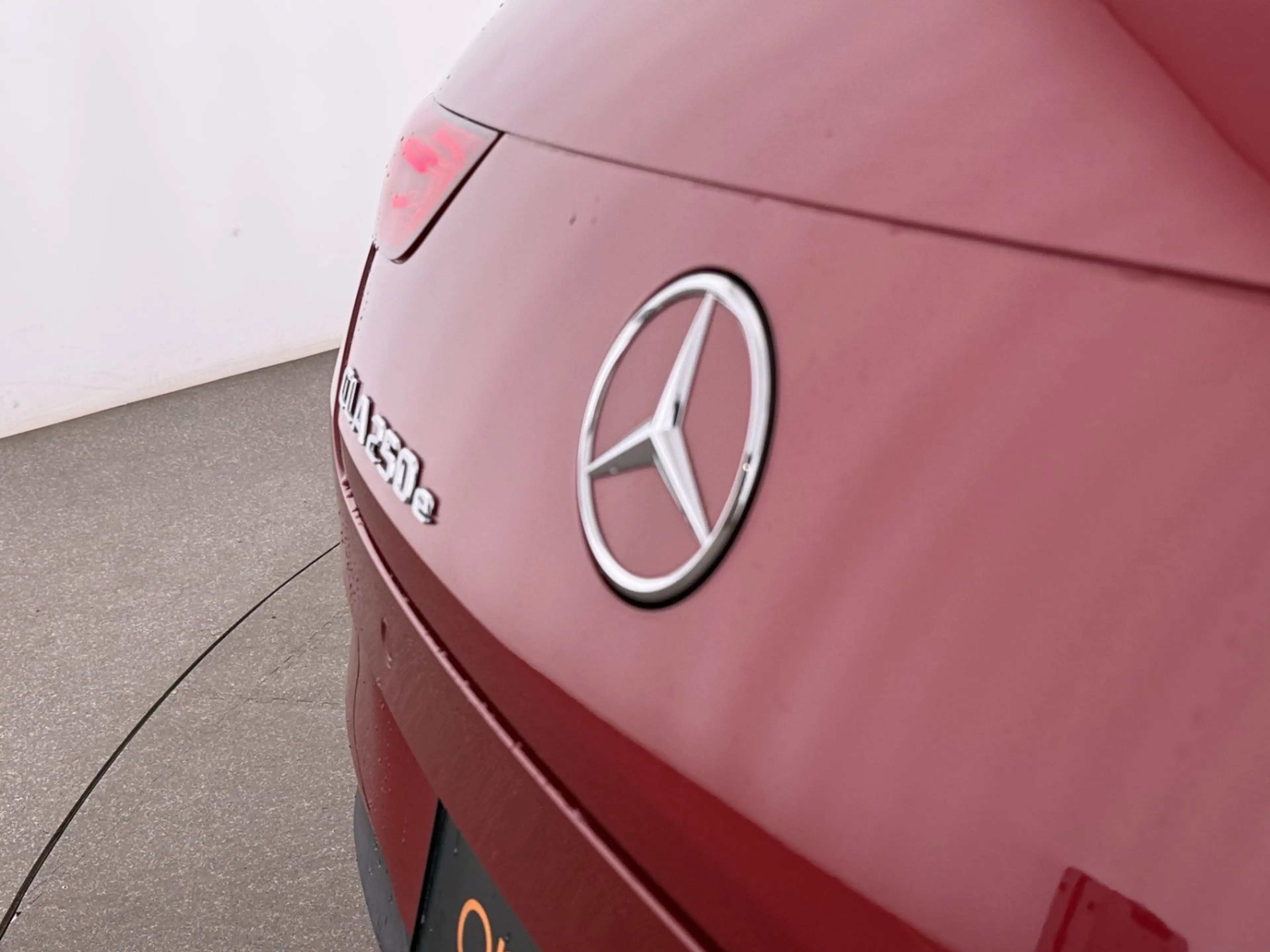 Mercedes-Benz CLA 250 e SB Progressive PHEV Aut LED AHK LEDER — photo 10
