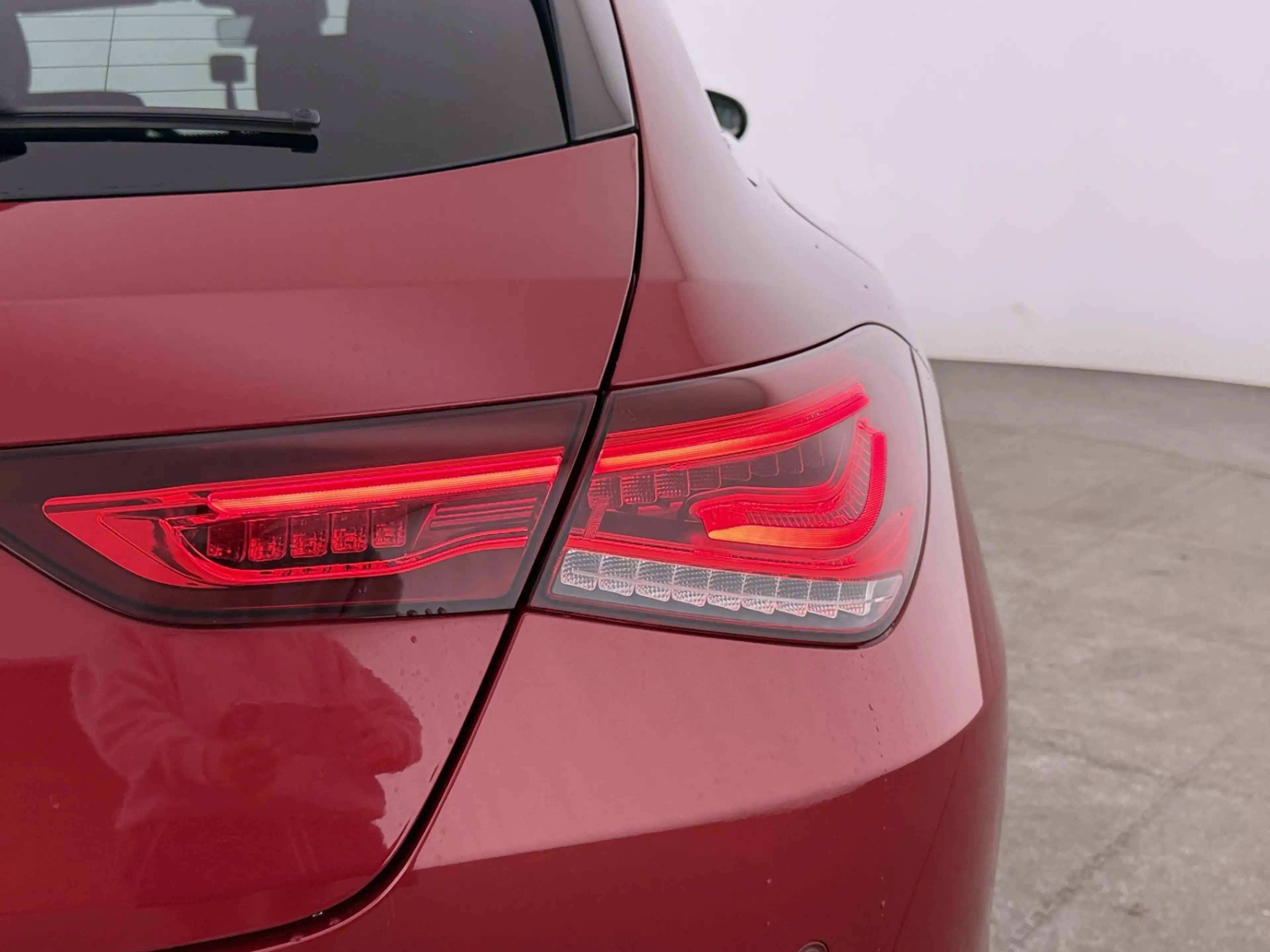 Mercedes-Benz CLA 250 e SB Progressive PHEV Aut LED AHK LEDER — photo 11