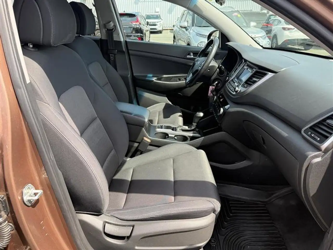 Hyundai TUCSON снимка Hyundai TUCSON