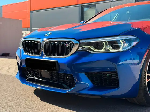 BMW M5 view 7