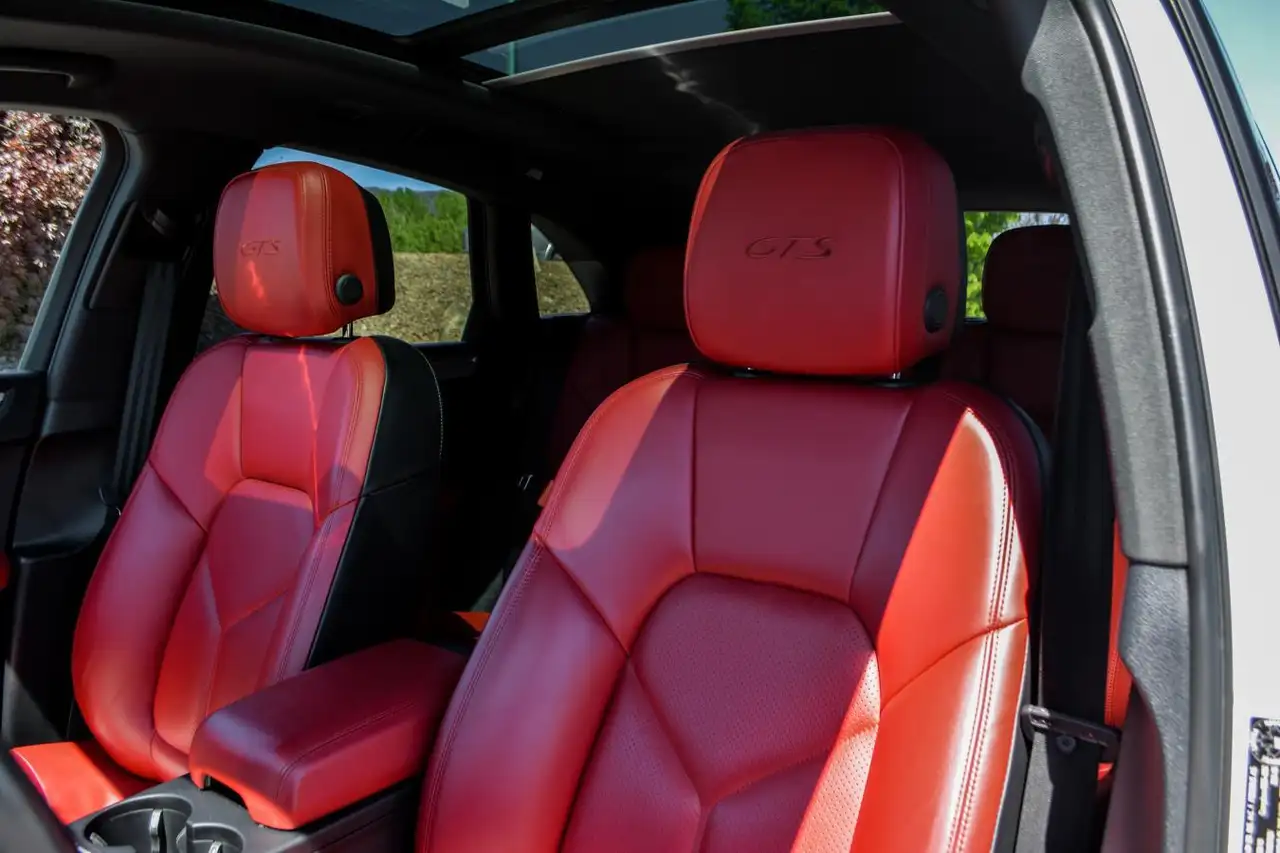 Porsche Macan снимка Porsche Macan