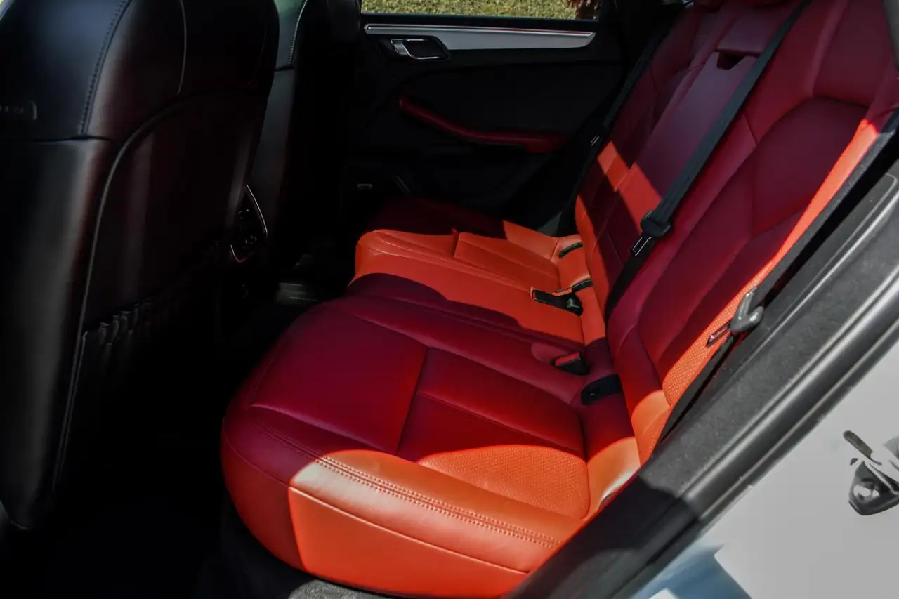Porsche Macan снимка Porsche Macan