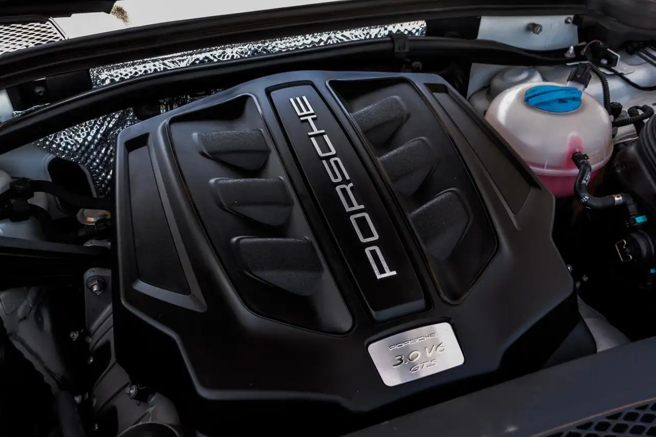 Porsche Macan снимка Porsche Macan
