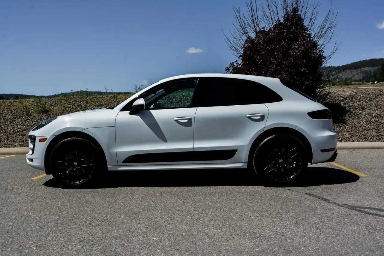 Porsche Macan снимка Porsche Macan
