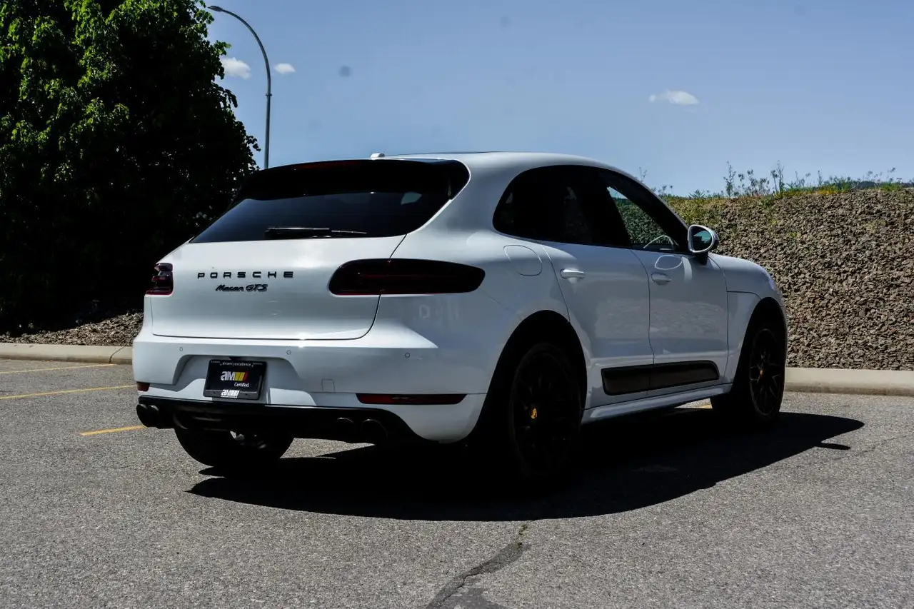 Porsche Macan снимка Porsche Macan