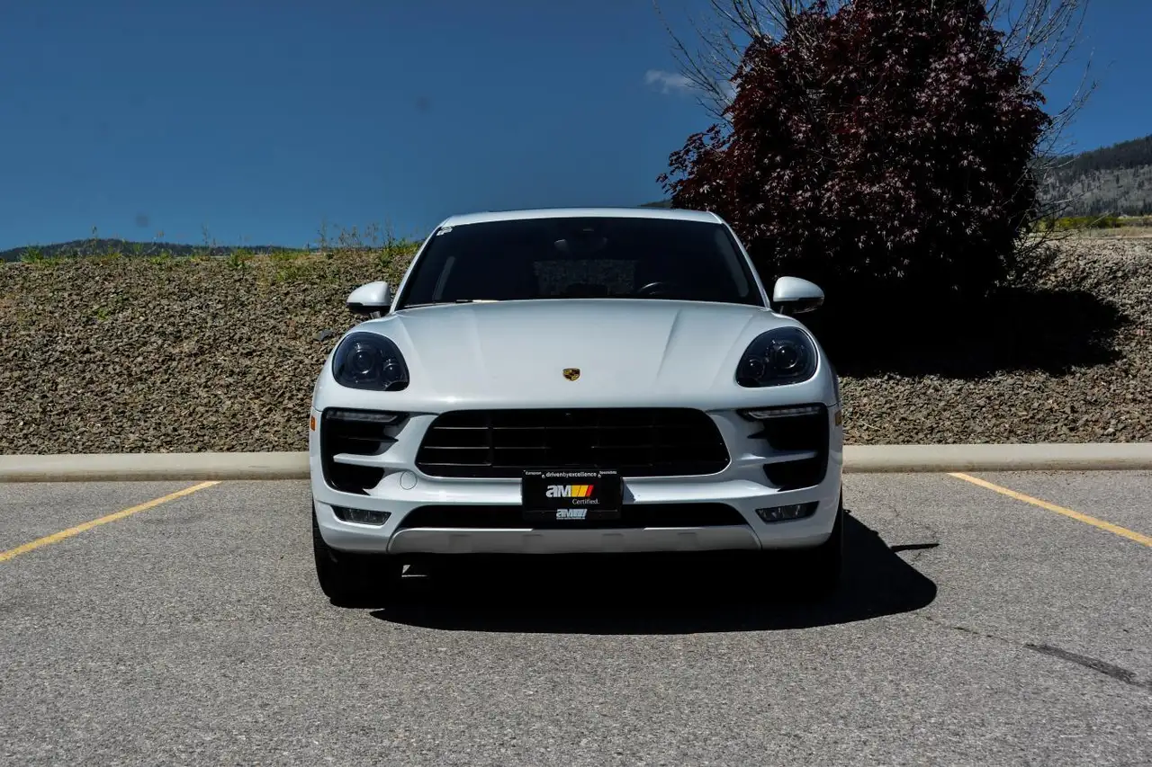Porsche Macan снимка Porsche Macan