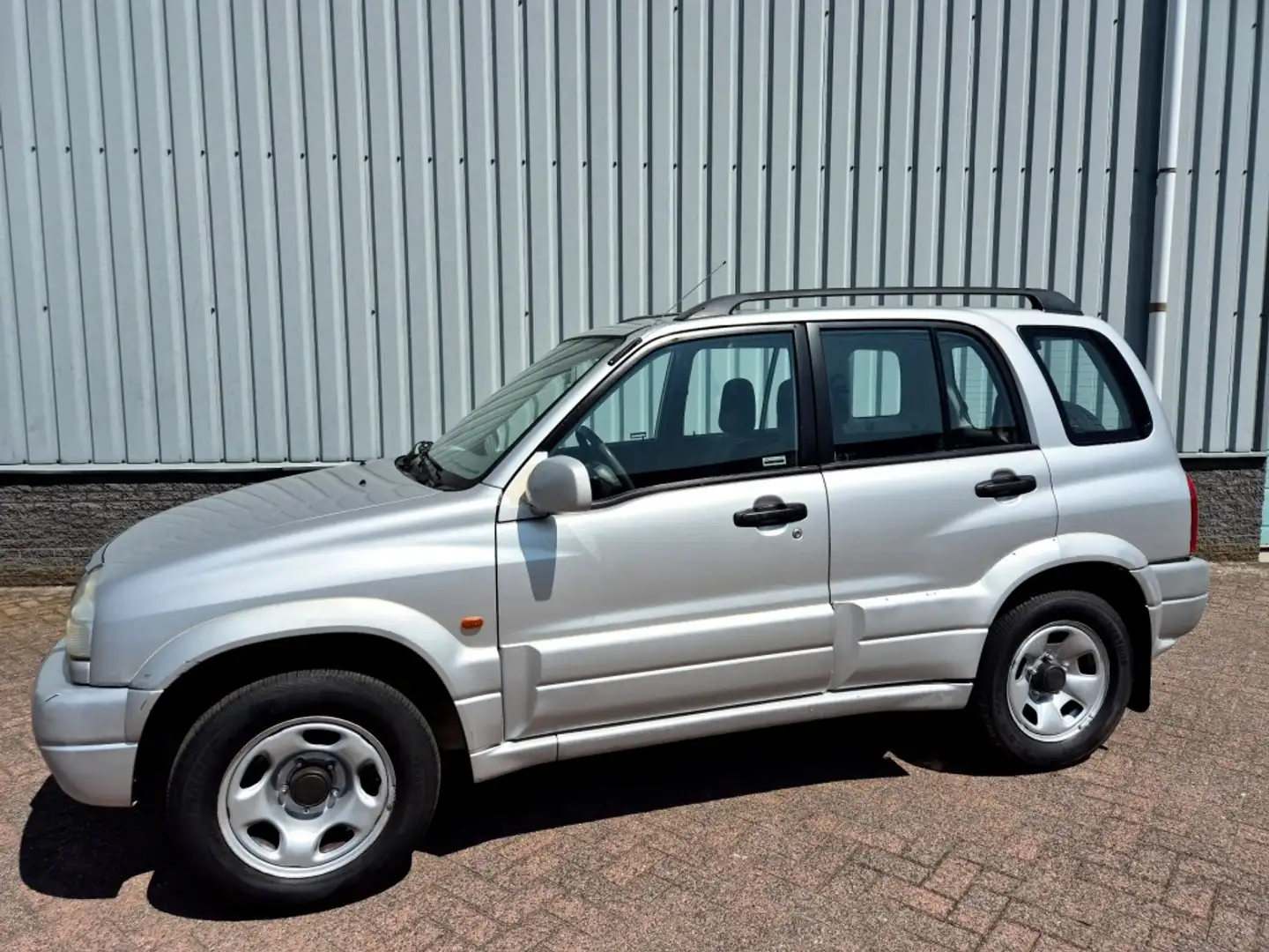Suzuki Grand Vitara 2.0 4WD Szürke - 2