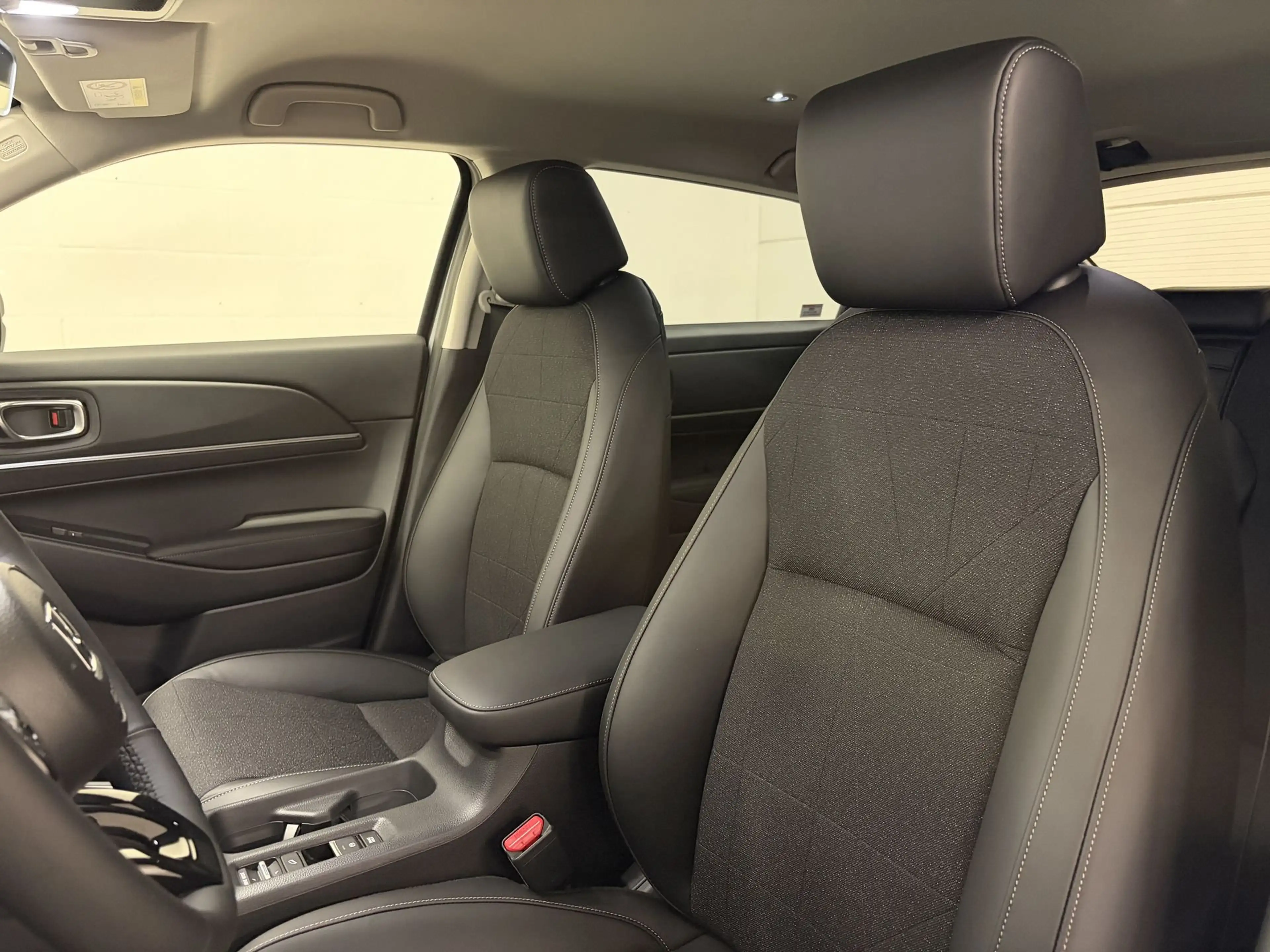 Honda HR-V 1.5 i-MMD Advance AT — photo 10