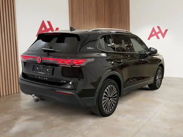 Volkswagen Tiguan view 7