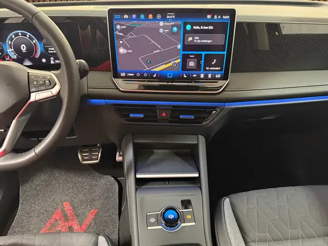 Volkswagen Tiguan view 21