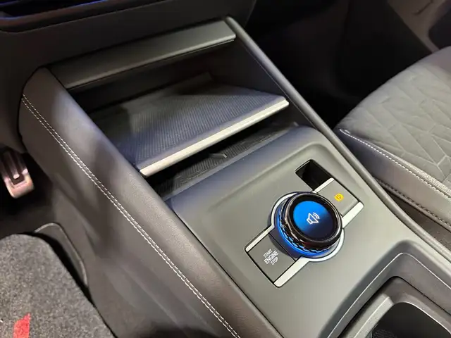 Volkswagen Tiguan view 18